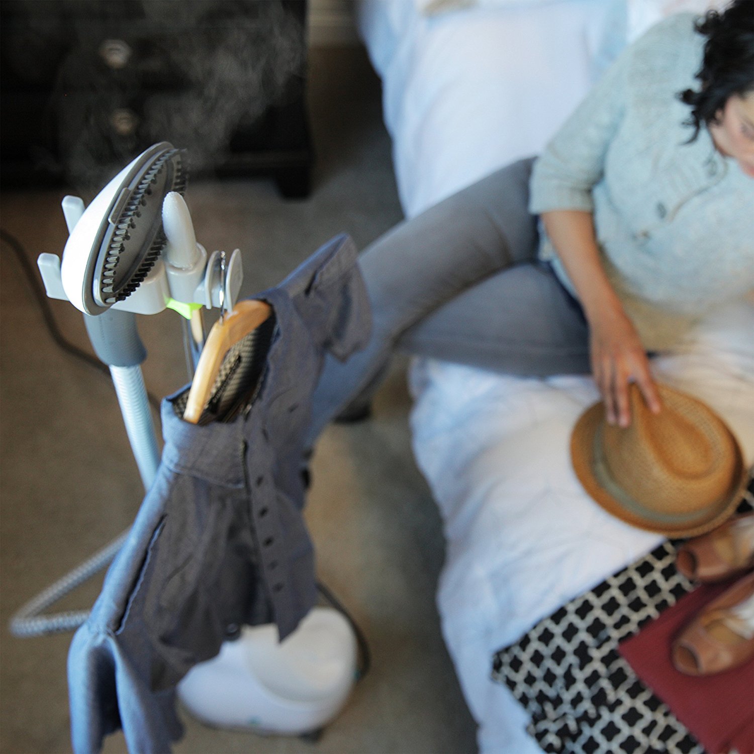 Steamfast 1500W Upright Fabric Garment Steamer Wrinkle Remover