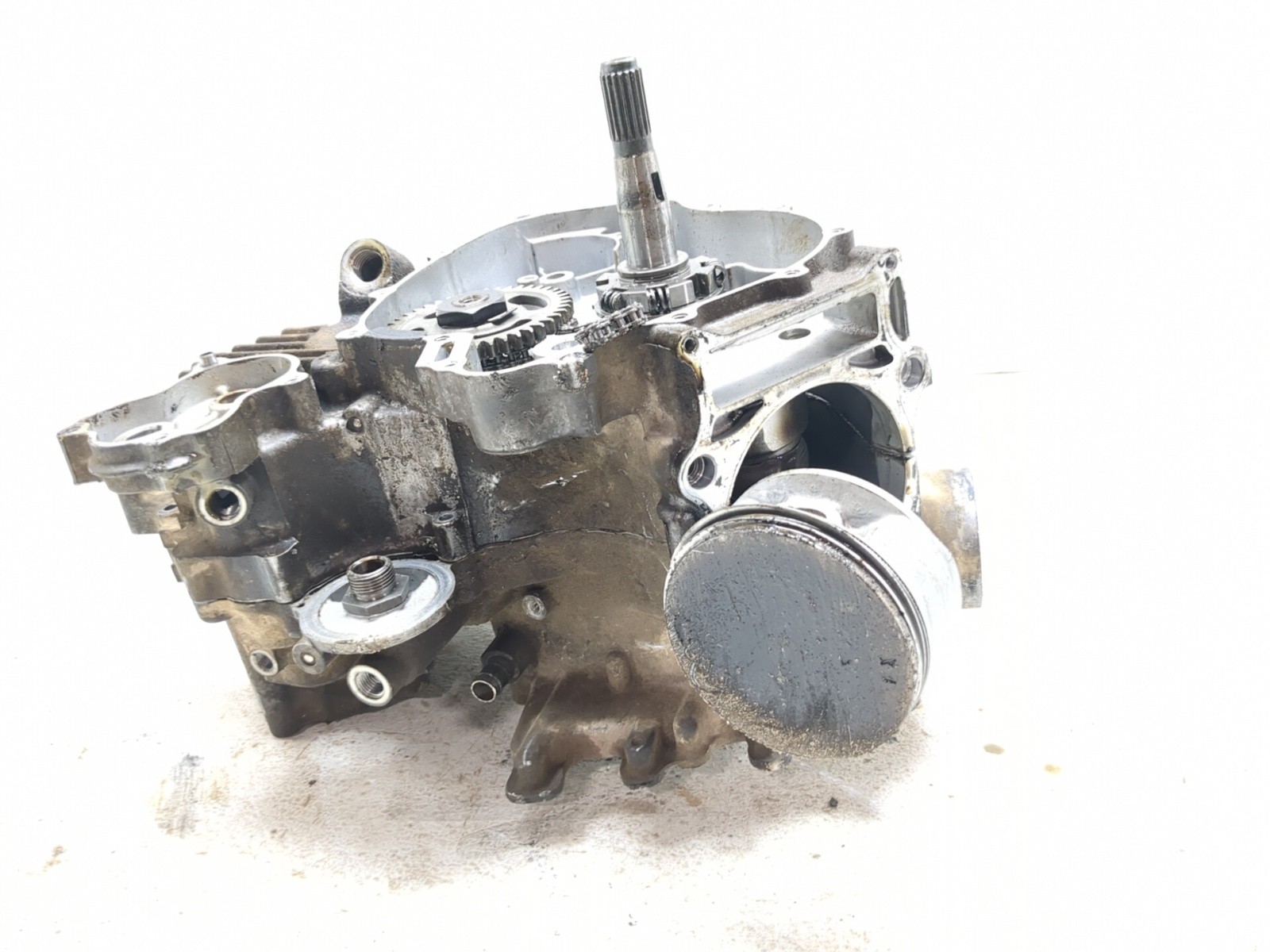 04-08 Yamaha Grizzly 660 YFM660 Engine Motor Block Case W/ Crankshaft