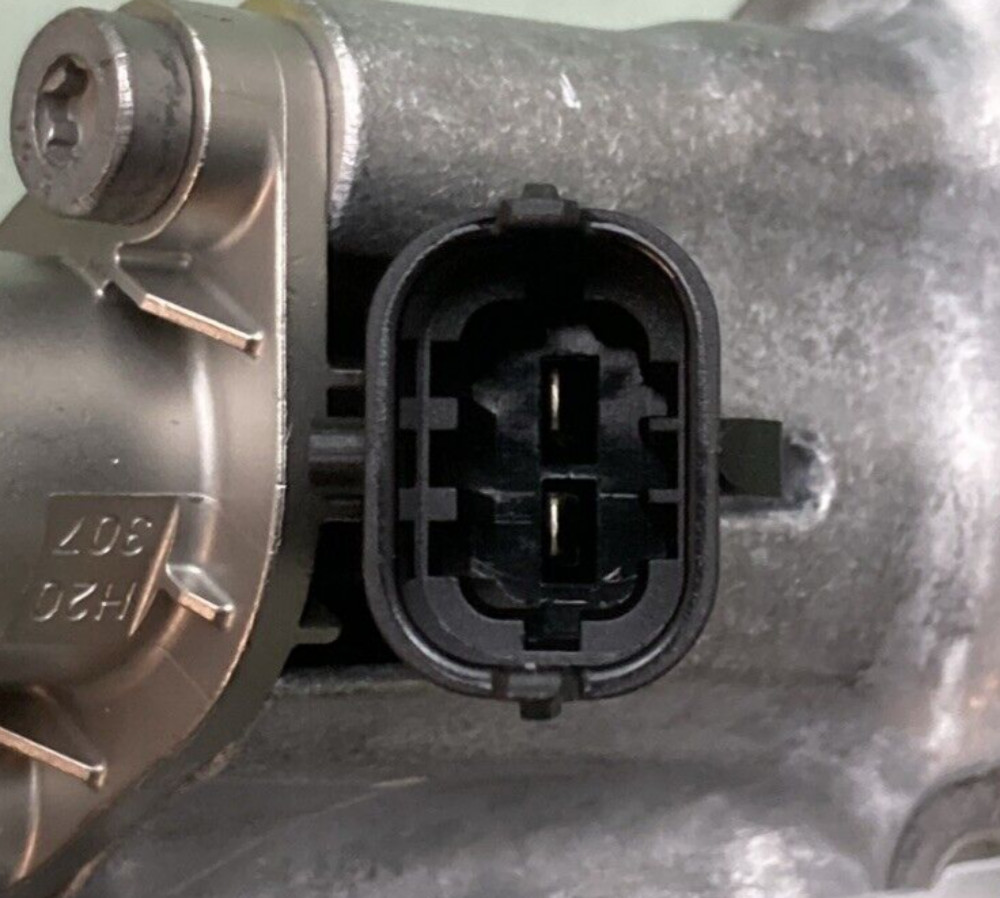 NEW GENUINE VOLVO 22744063 DEF Dosing Module