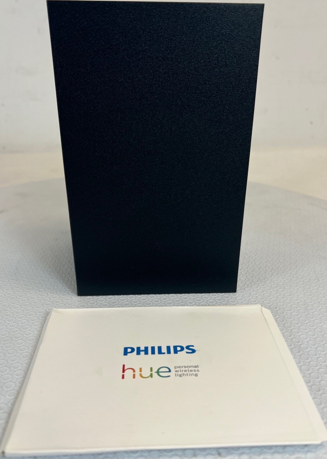 Philips Hue Resonate White & Color Ambiance Outdoor Wall LED Wall Light-FREE S/H