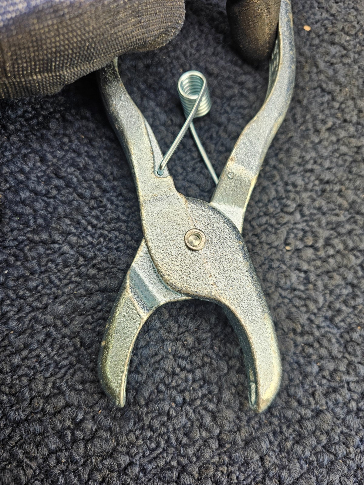 (QTY 2) Decker's Hill Ringer Plier Hog Ring Plier