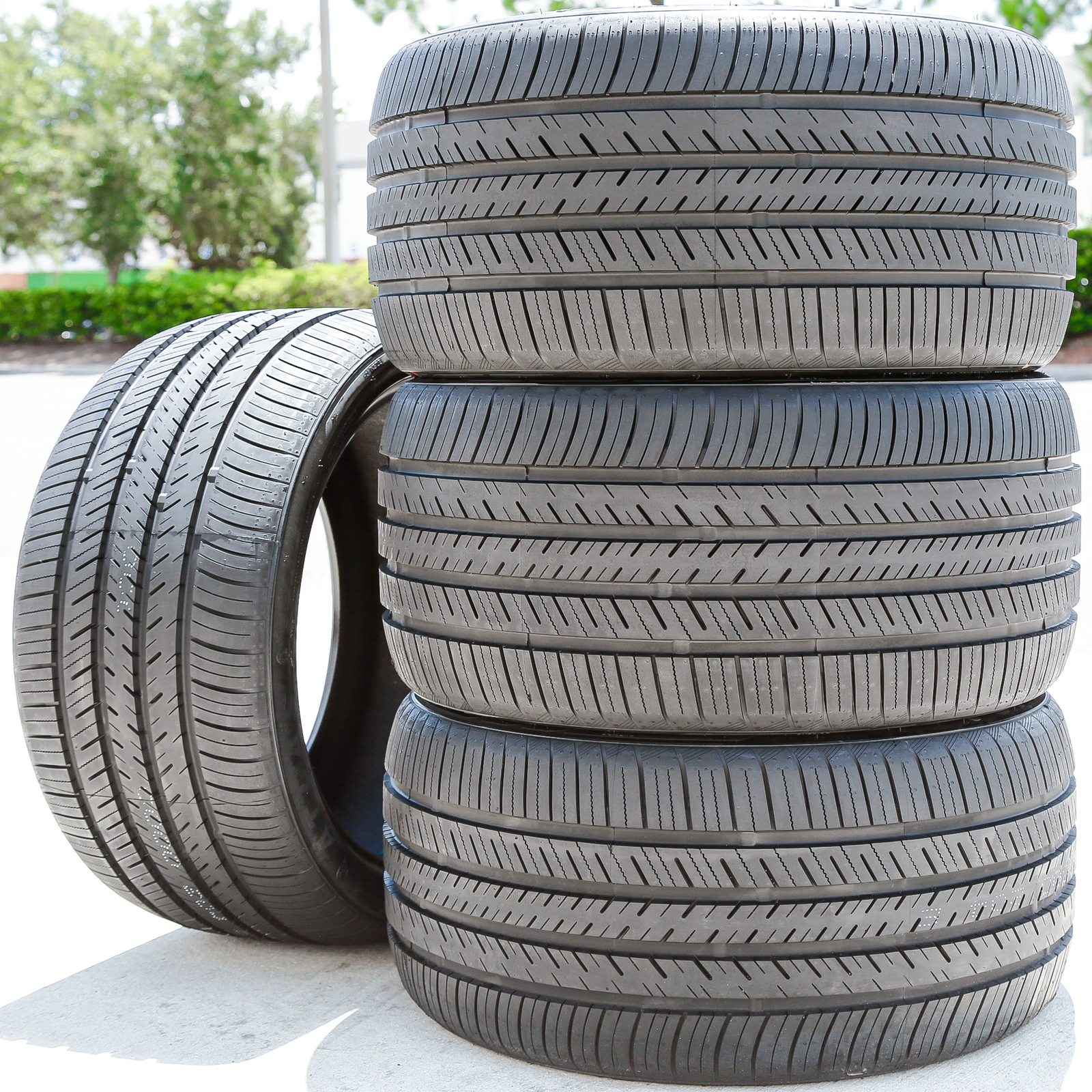 2 Tires Atlas Force UHP 275/35R18 95Y A/S High Performance