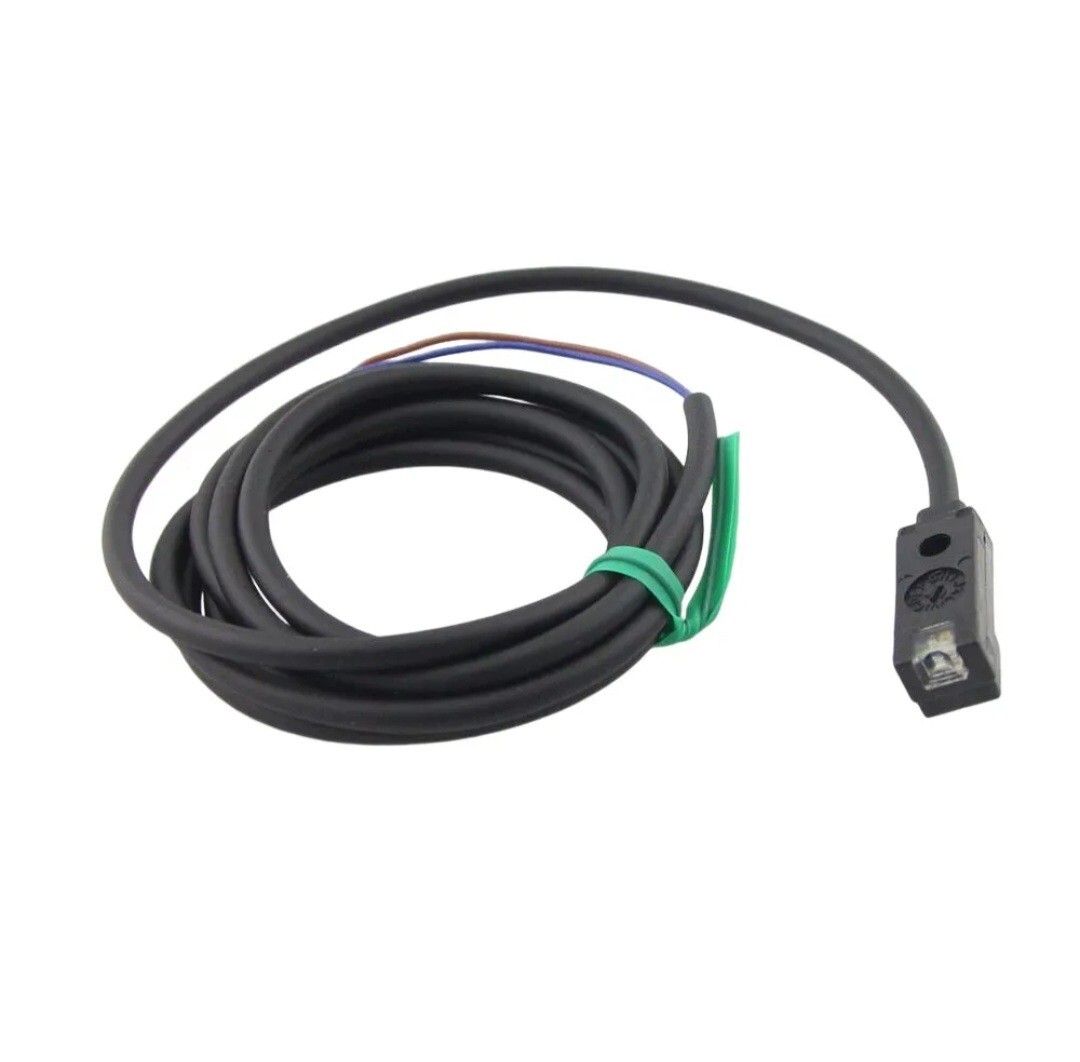 "NEW" GXL-8FU panasonic Proximity Switch Sensor DC 2 wire type, 'MADE IN JAPAN'