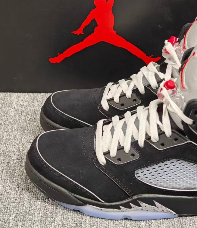 Jordan Air Jordan 5 "BLACK METALLIC REIMAGINED" Retro Basketball Shoes