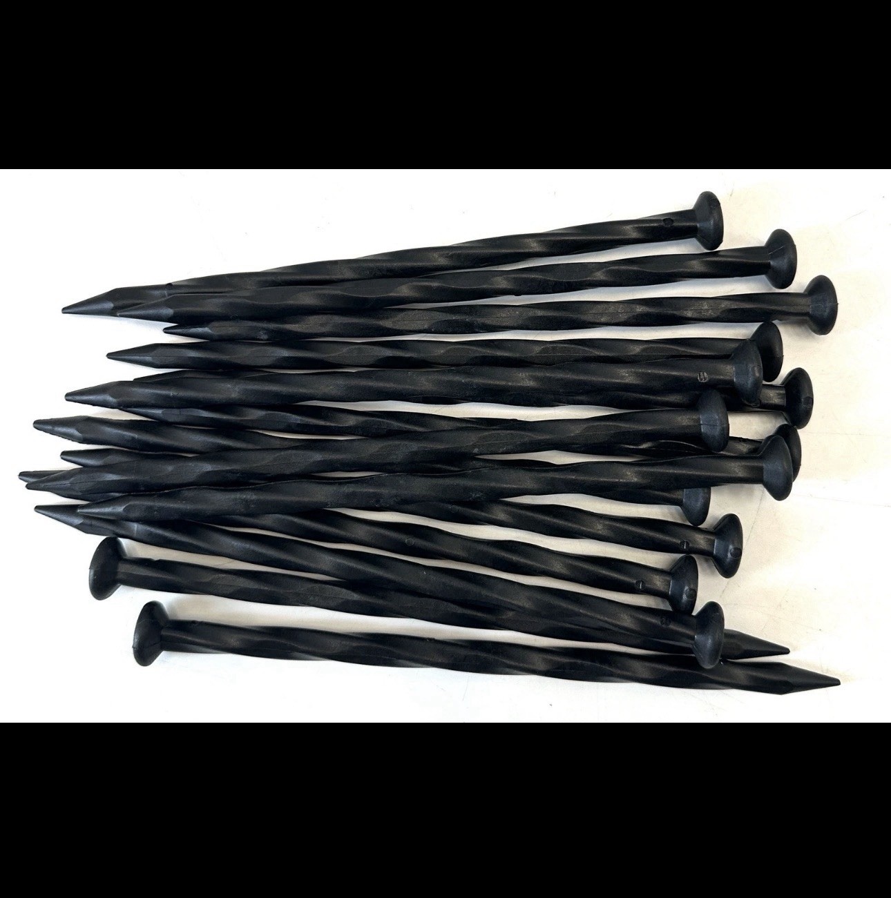 ProFlex 10 ft No Dig Landscape Edging W/ Anchoring Spikes Dark Gray 3602S-10C