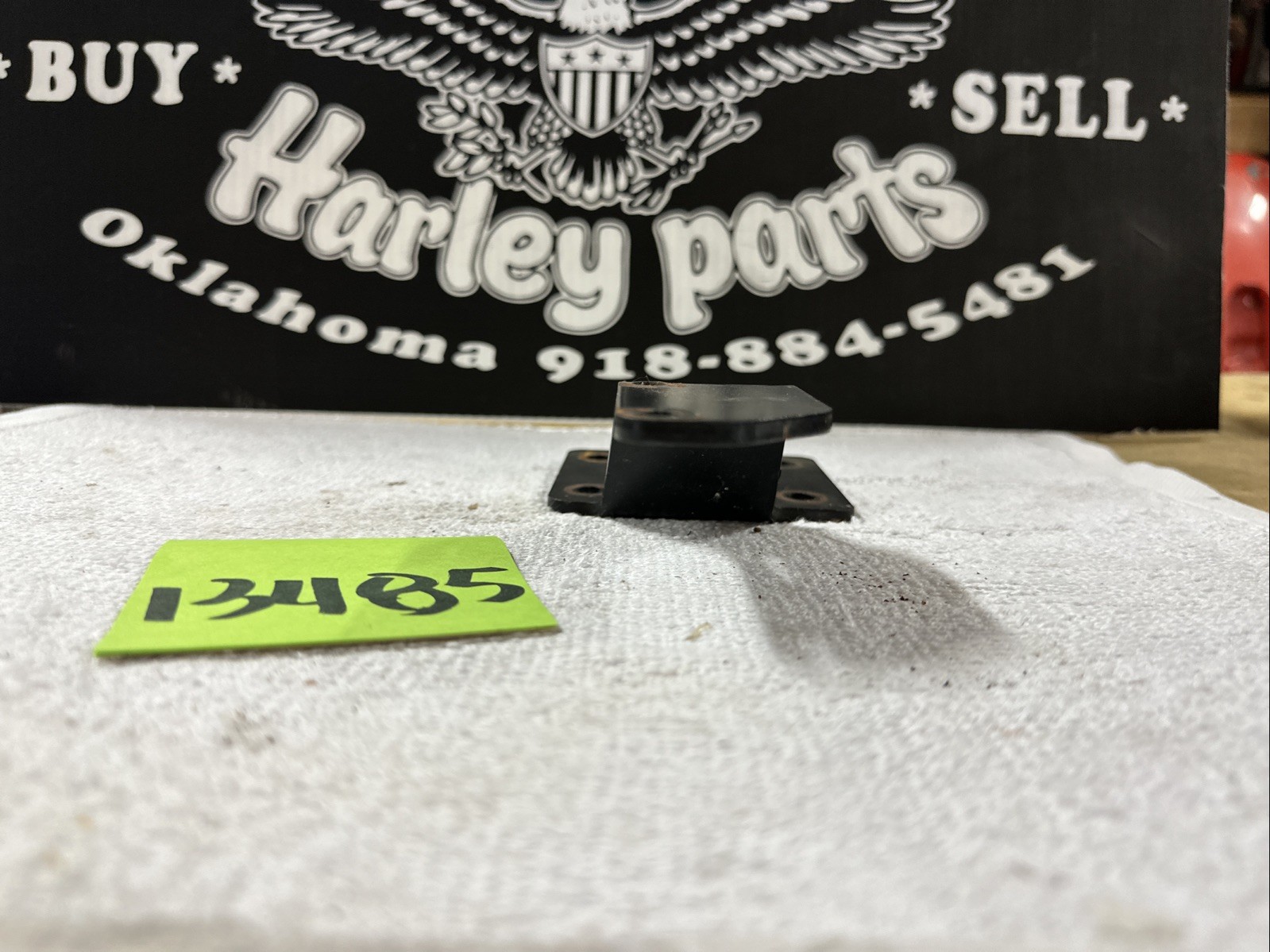 Harley Vance And & Hines Touring Exhaust Mount Bracket Used Header Head Pipe