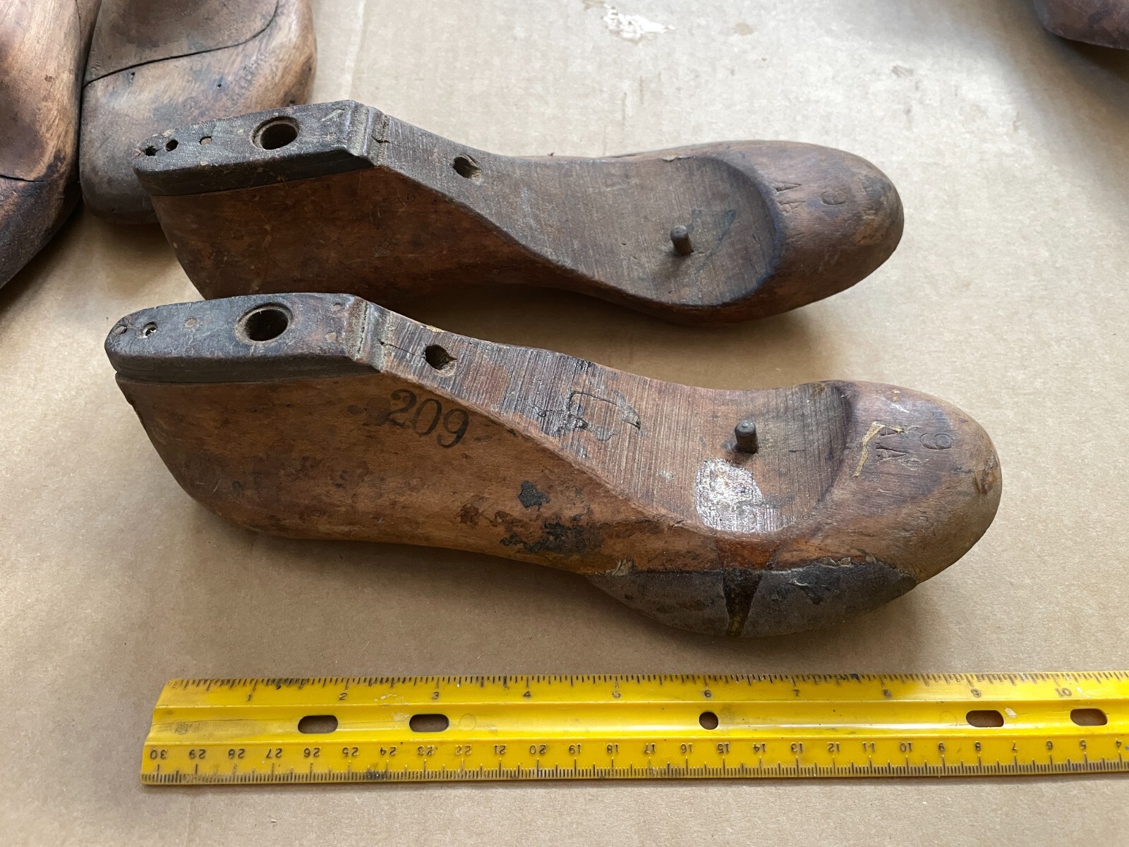OUTSTANDING Lot of (7) Antique Wood Adult SHOE LASTS Forms Cobbler Molds