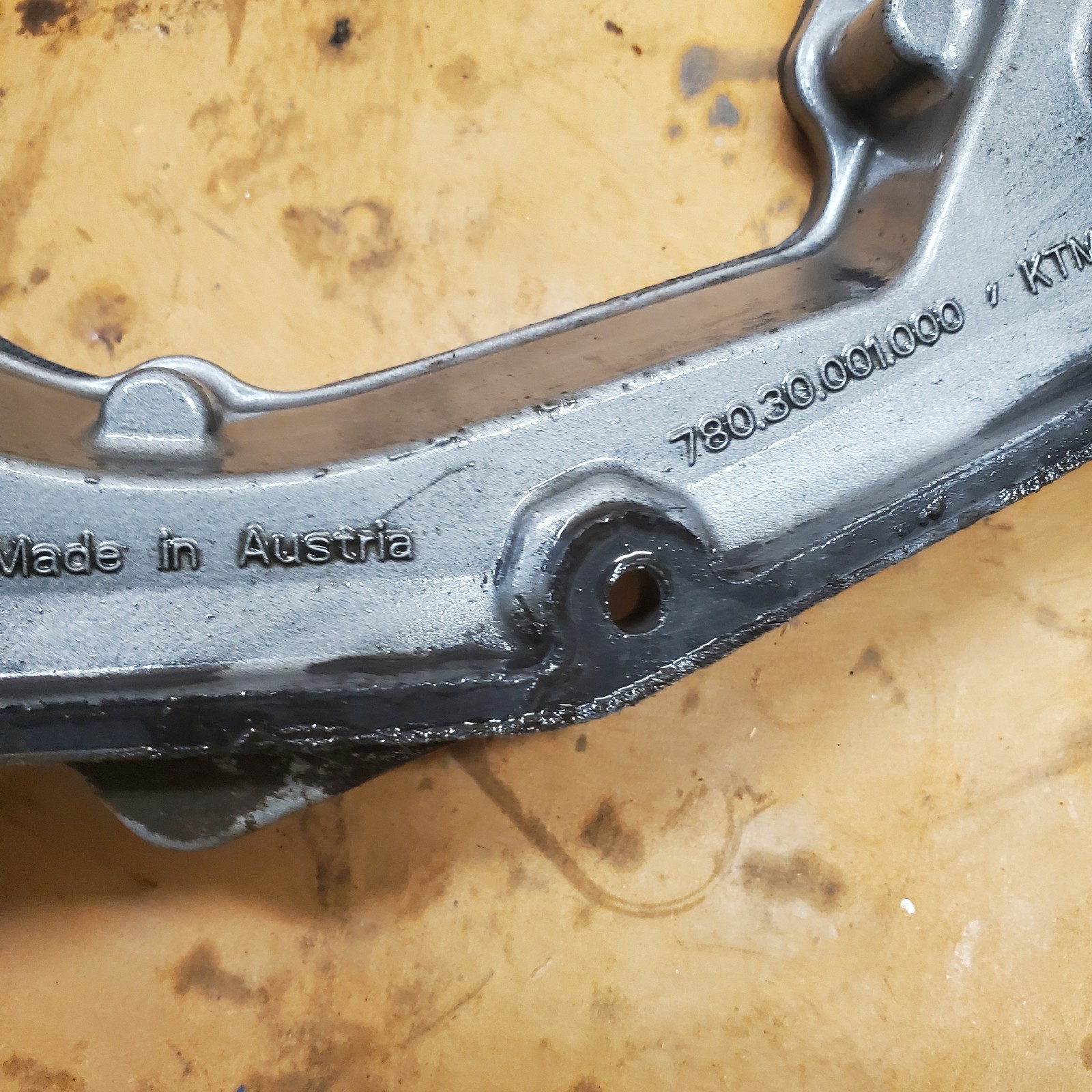 2010 KTM 450 XCW Inner Clutch Cover Side Case Water Pump 78030001000