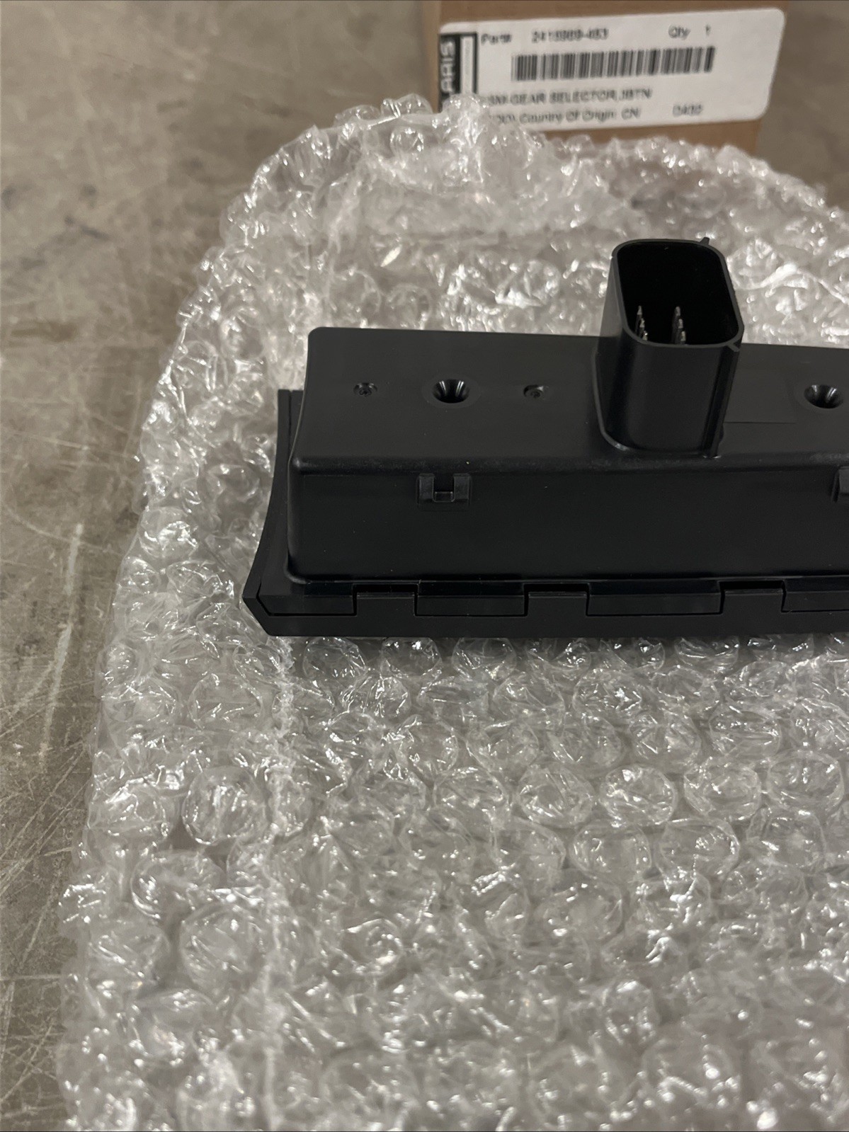 M4 OEM Polaris Slingshot ASM-Gear Selector 3 Button 2415969-463