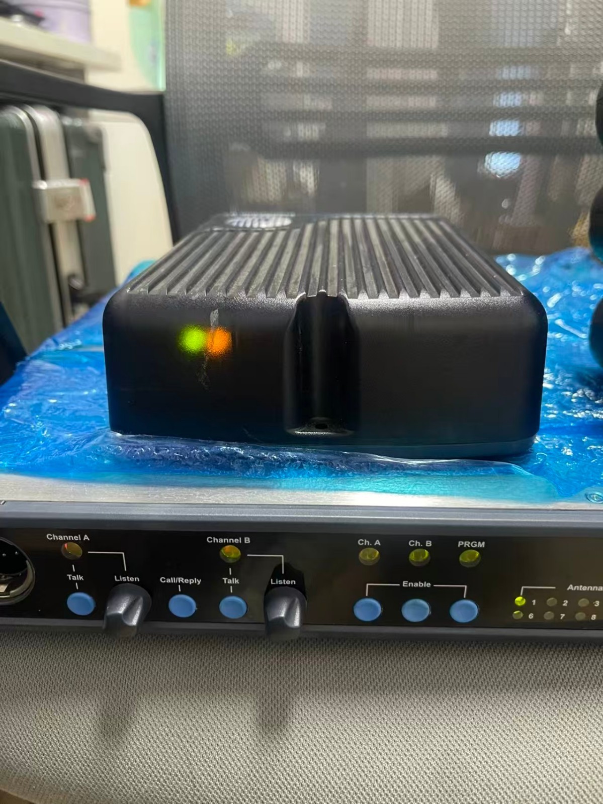 Clear-Com FSII-BASE Freespeak II 20BP Digital Wireless ,Only shipping fee link.