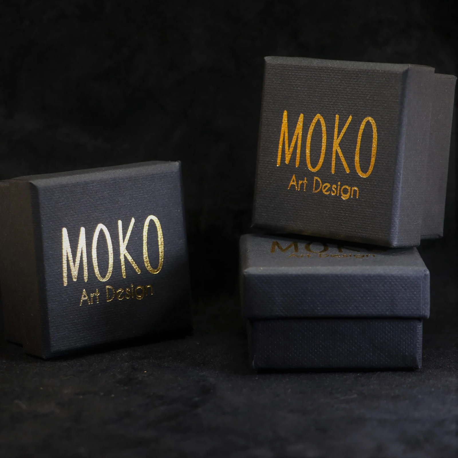 925 Silver Emerald and Moissanite Ring