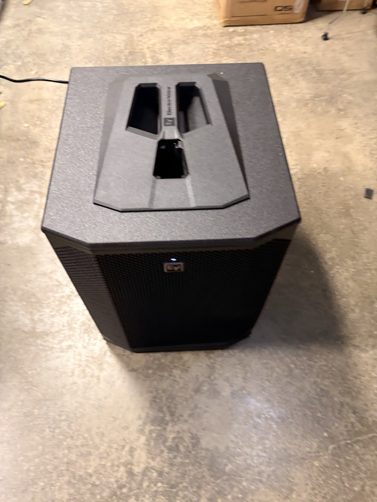 EV Evolve 70 15” Powered Sub With Bluetooth