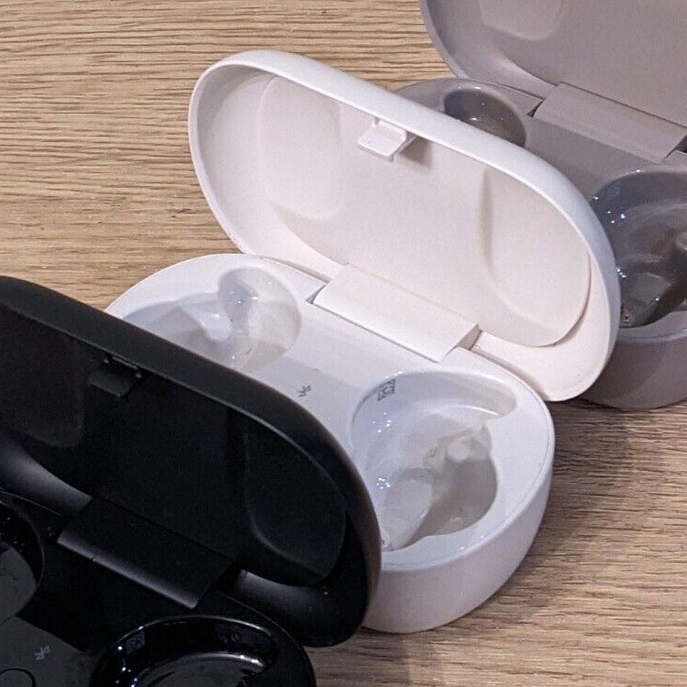 Bose Quiet Comfort Earbuds Charging Only White--ONLY Charging Case NO Earbuds