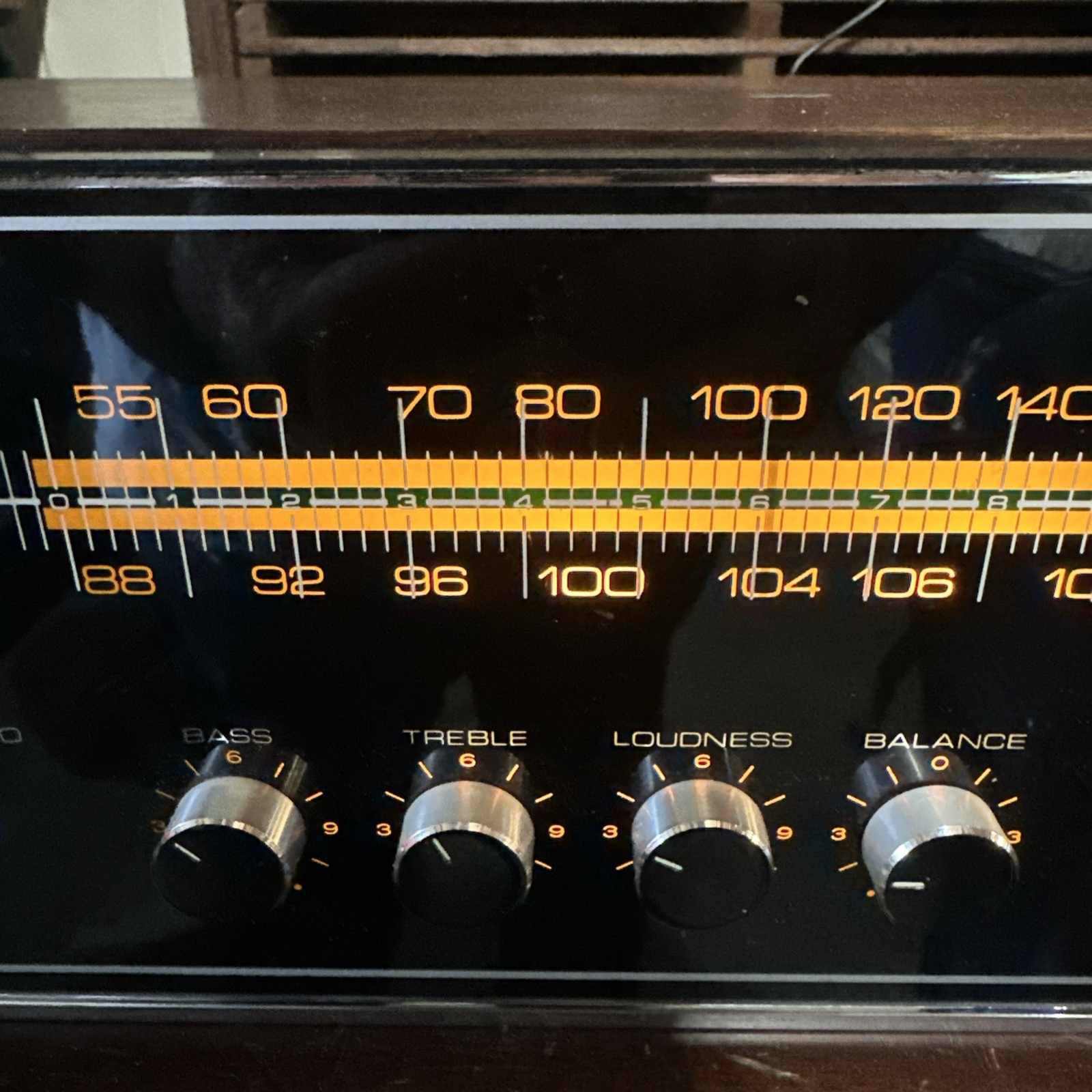 Vintage Working Voice of Music Tuner Amplifier 65 Watt, Mod # 1535-1