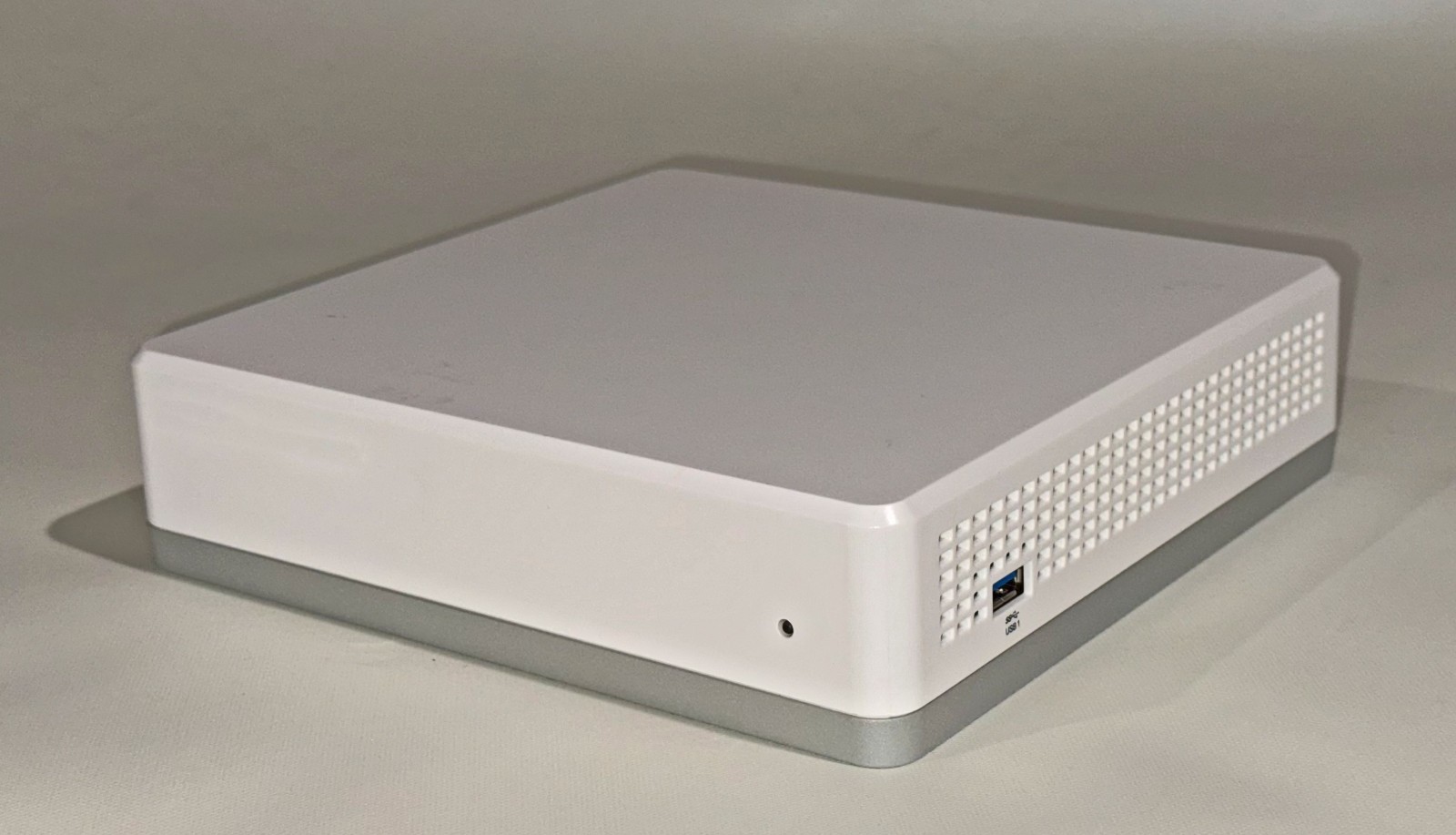 10GbE OPNsense Firewall VPN AES QAT 4-Core Atom C3558 2.20GHz 8GB DDR4 128GB SSD