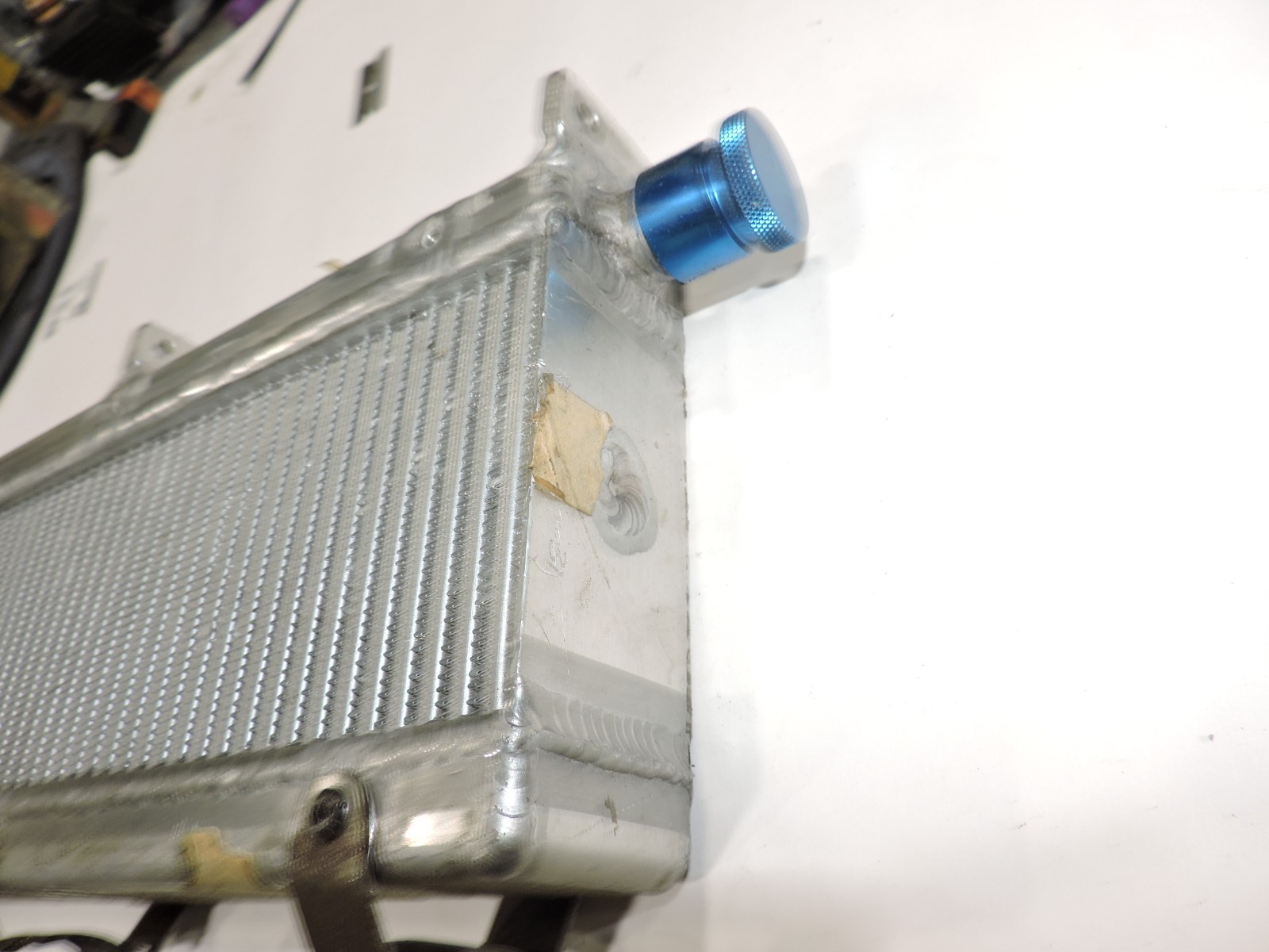 Aluminum oil cooler 14" x 6" x 2" Wiggins outlets brackets for mounting NASCAR