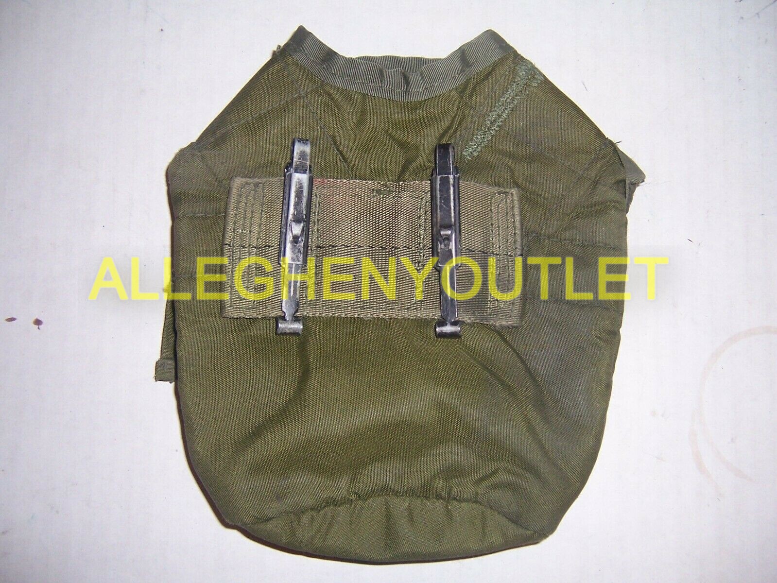 2 Military US Army 1 QT QUART CANTEEN COVER 1QT POUCH CARRIER OD WITH CLIPS VGC