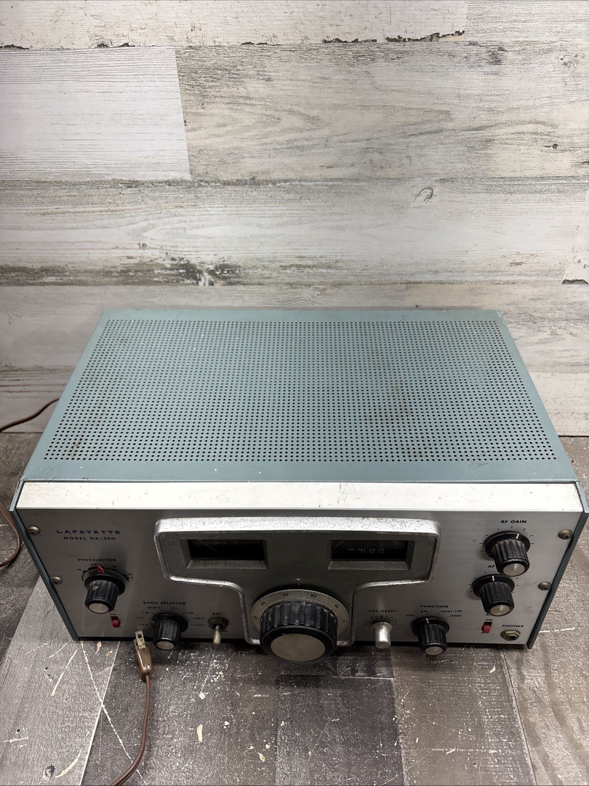 lafayette radio Ha-350 Powers On As Is