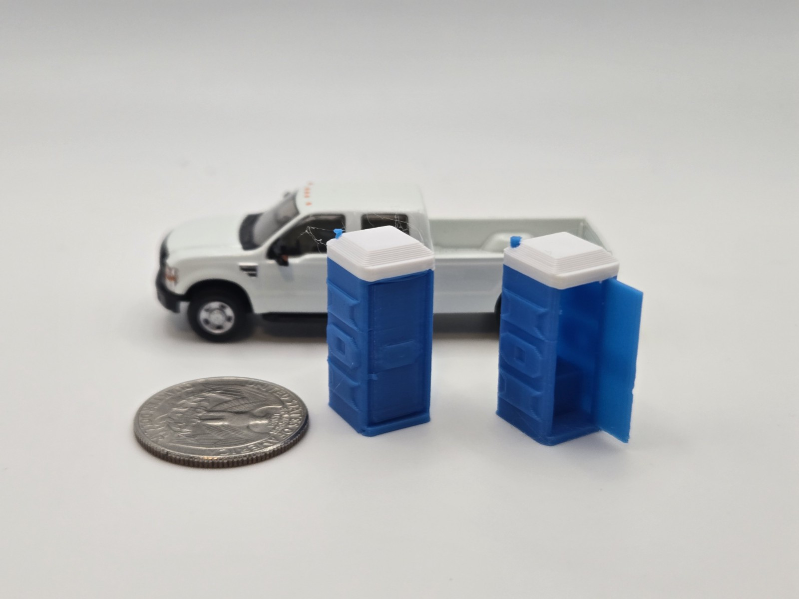 *2 pack* 1/87 Scale Porta-Potty Diorama Accessory Light Blue with White Top
