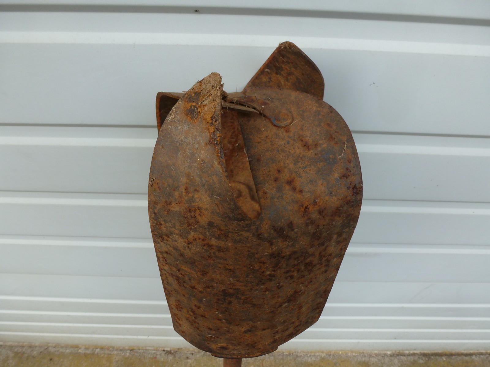 Vintage Seymour 6-Inch Post Hole Digger Auger with Wood Handle