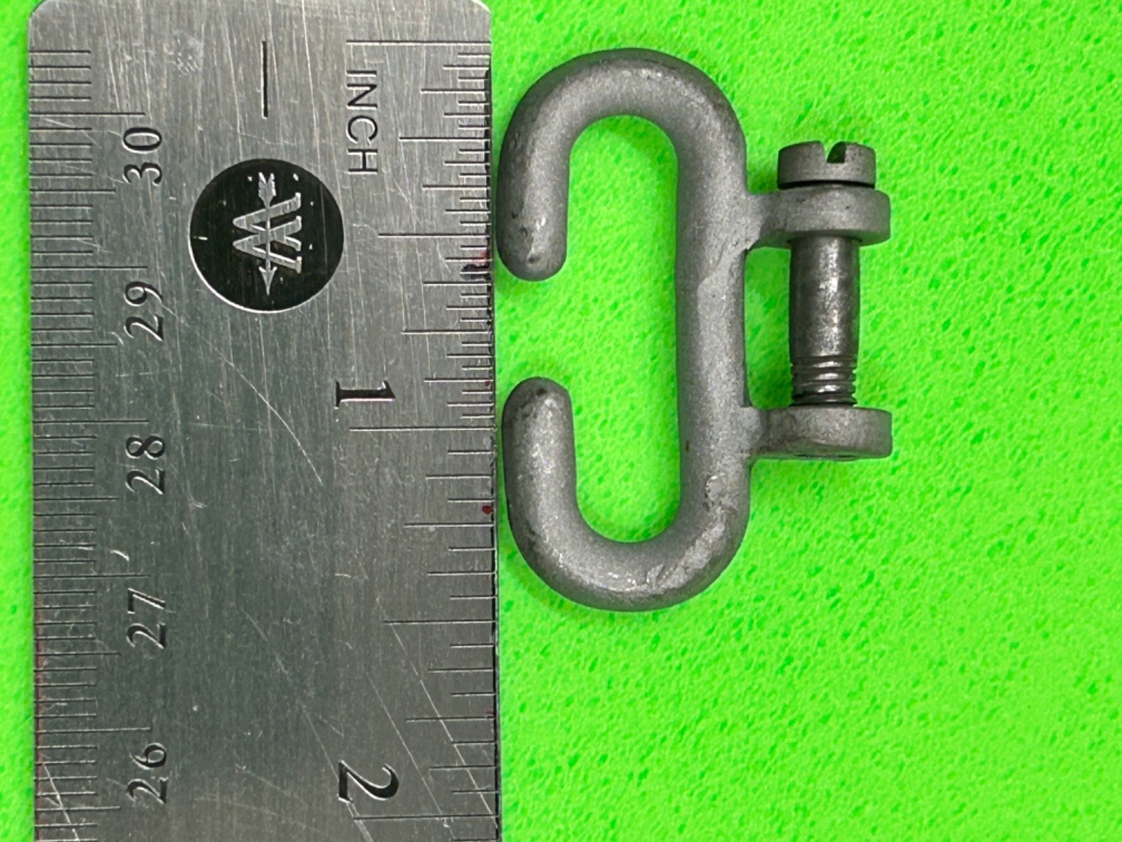 (ONE) M1 GARAND STACKING SWIVEL WITH SCREW FOR GAS CYLINDER