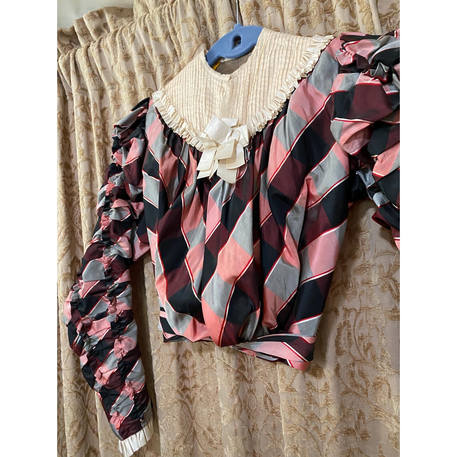 Victorian bodice, circa late 1890s. Checkered Boned interior. Puff Sleeves