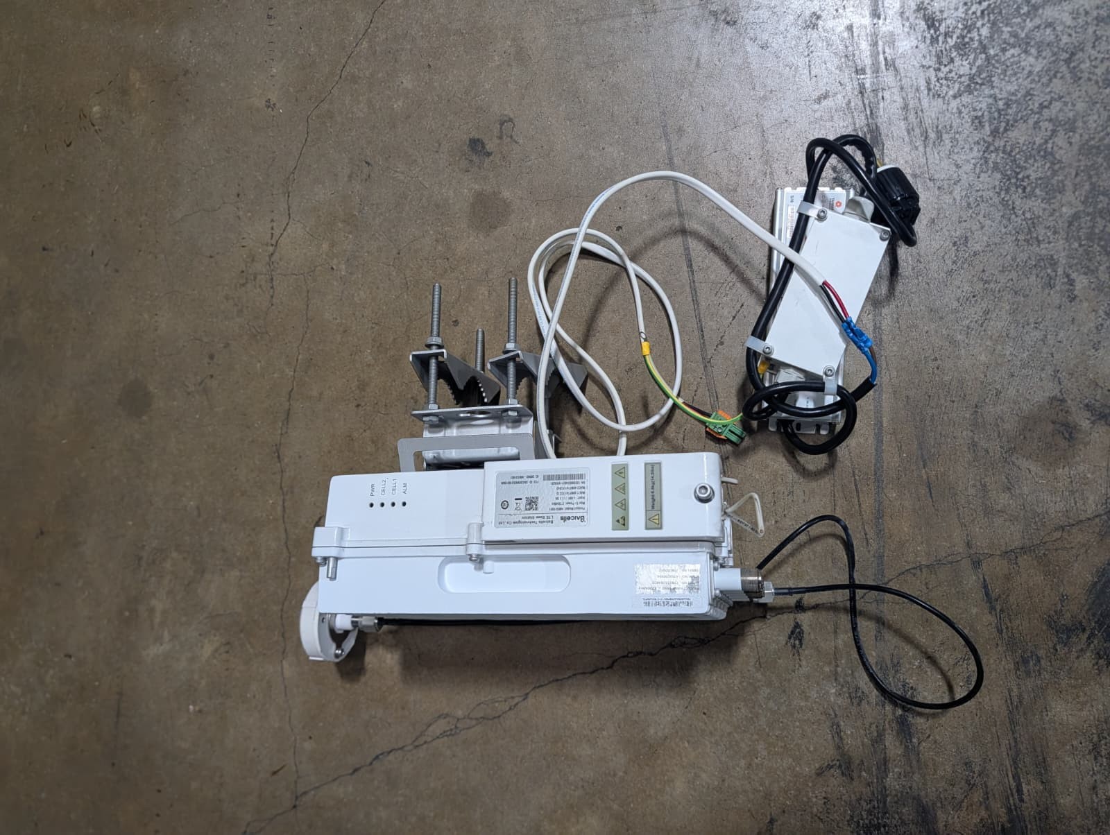 Baicells NOVA 436Q Outdoor eNodeB Base Station MBS31001C - Untested