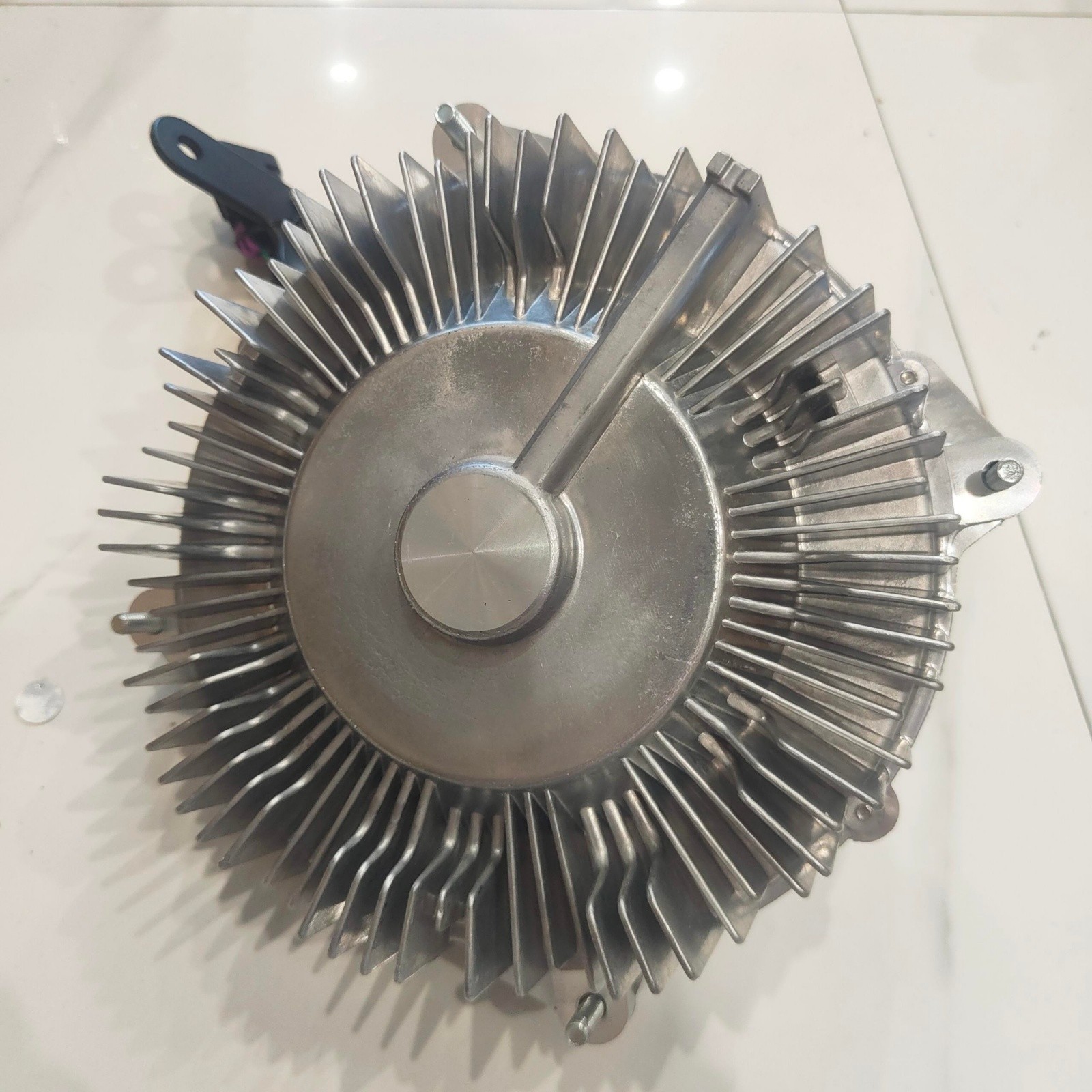 52014729AC Fan Clutch Radiator Cooling For Cummins 13-18 Ram 2500 3500 6.7L NEW