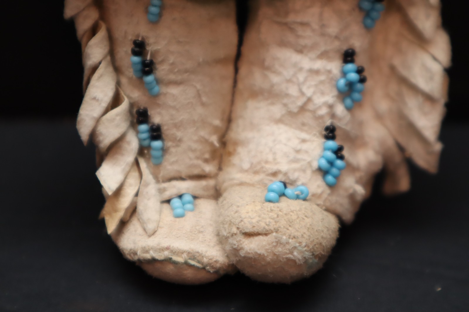 Antique NATIVE AMERICAN SIOUX Indian Beaded Apple head Leather Hide Doll 7" Tall