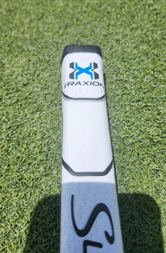 SuperStroke White/Blue Pistol GT Traxion 2.0 Putter Grip, Lightweight Golf Grip