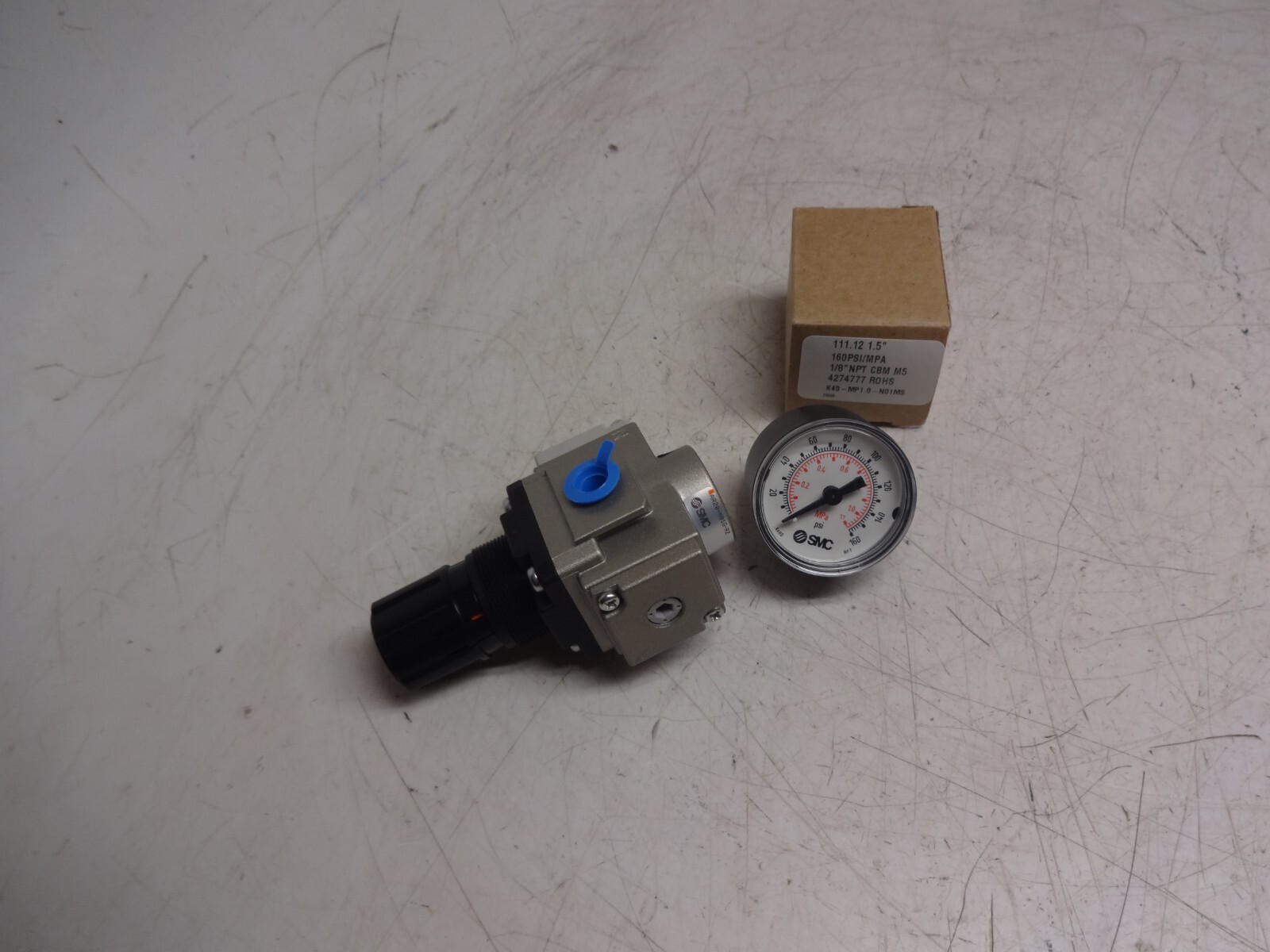 Smc Ar20-n01g-rz Pneumatic Pressure Regulator 0-160psi 1/8" NPT