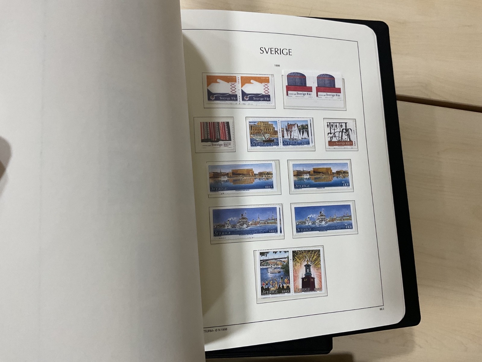 Sweden stamps. 1970 - 2008. 2 Light house albums. G/208*