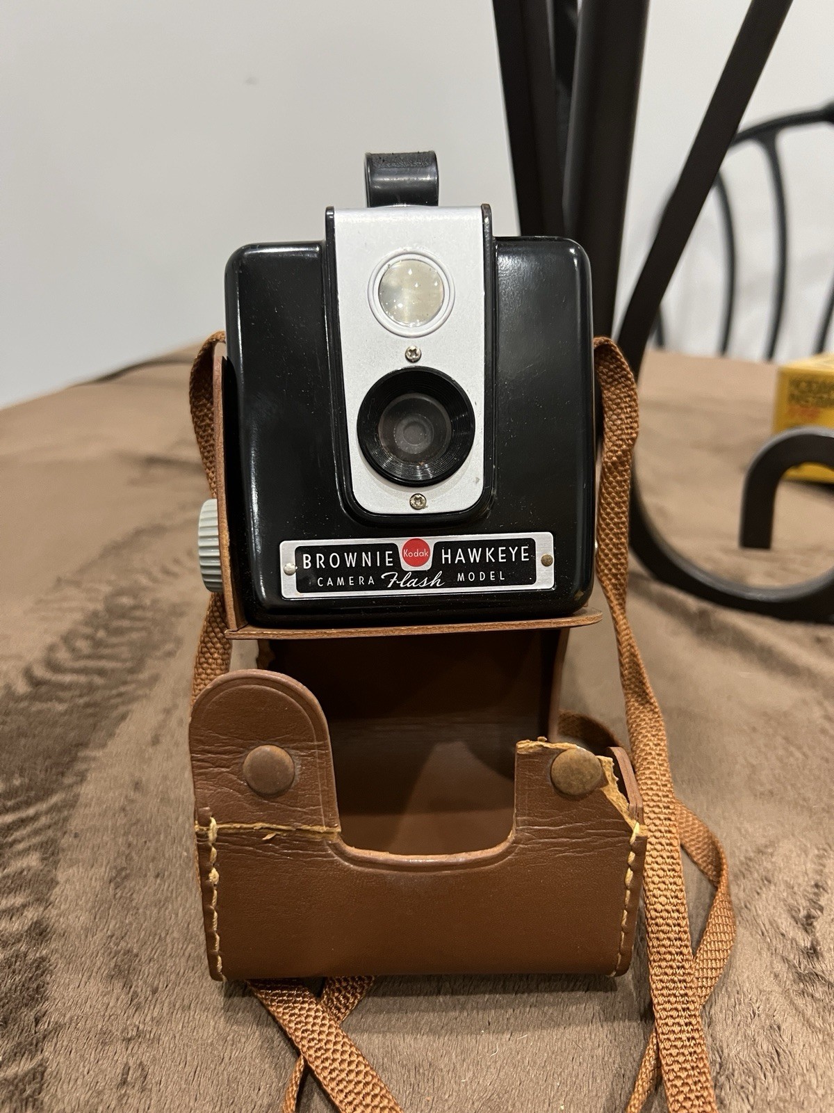 Vintage 1950s Kodak Brownie Hawkeye Camera Flash Model • With Original Case