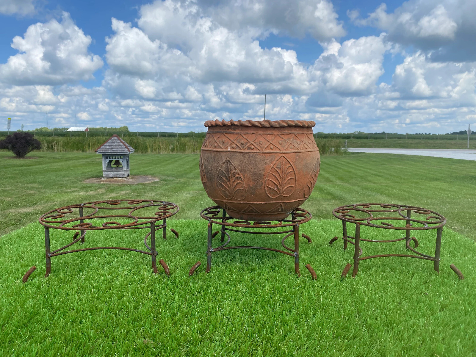 Large 13.5" Wrought Iron Plant Stand - Statue Riser - Pedestal