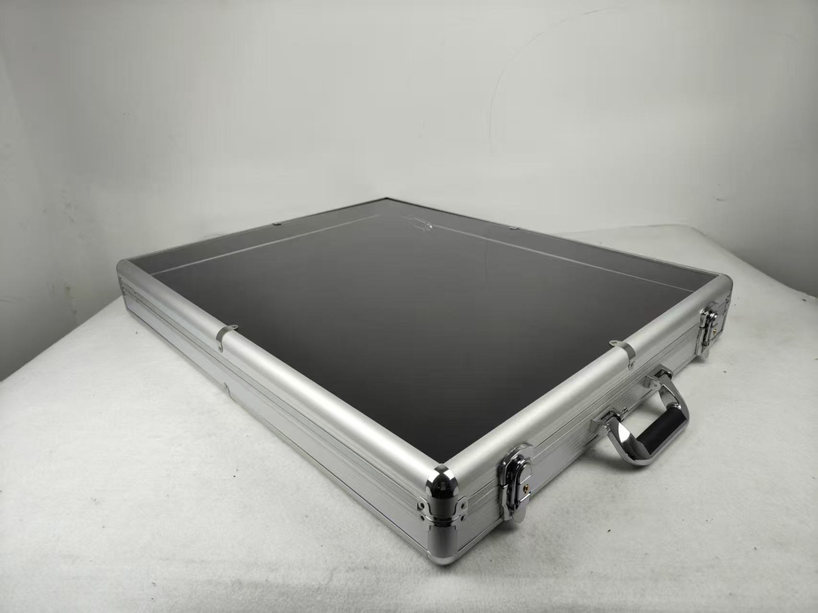 Portable End Opening Display Showcase with Clear Lid for Trade Show &Collectible