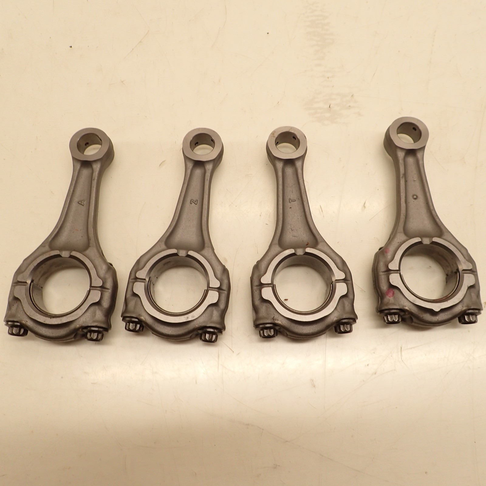 15-24 Yamaha YZF R1 set of 4 connecting rods