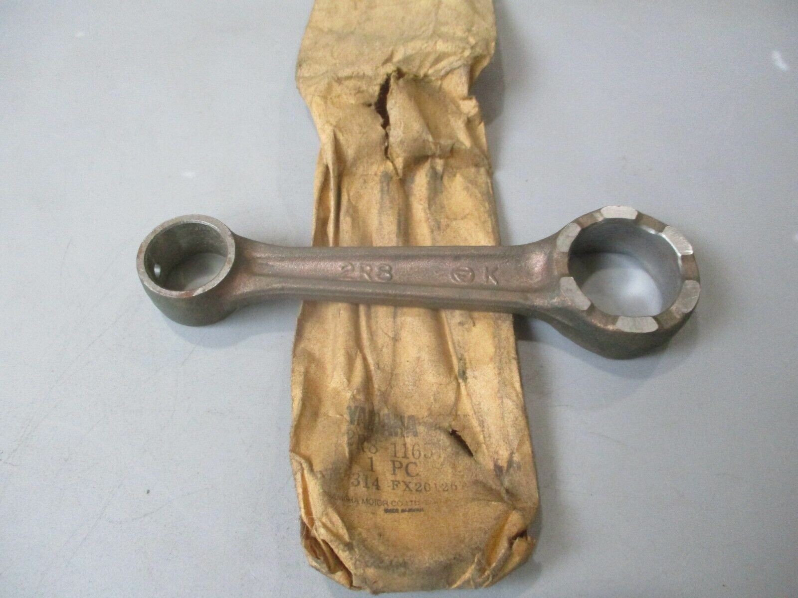 NOS Yamaha OEM Connecting Rod 1970-1973 R5 RD350 2R8-11651-00