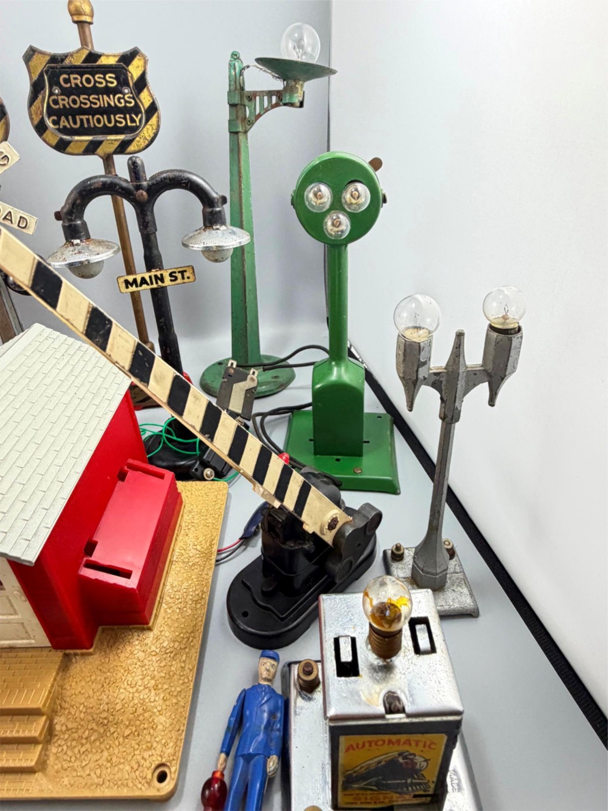 Assorted Lot of 33 O Gauge Lamp Posts Railroad Crossing Gate Bumper Etc.. AS IS