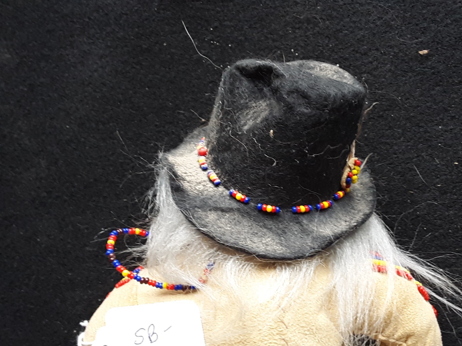 NATIVE AMERICAN BEADED LEATHER DOLL, APPLE HEAD INDIAN DOLL, SB-0226*09095