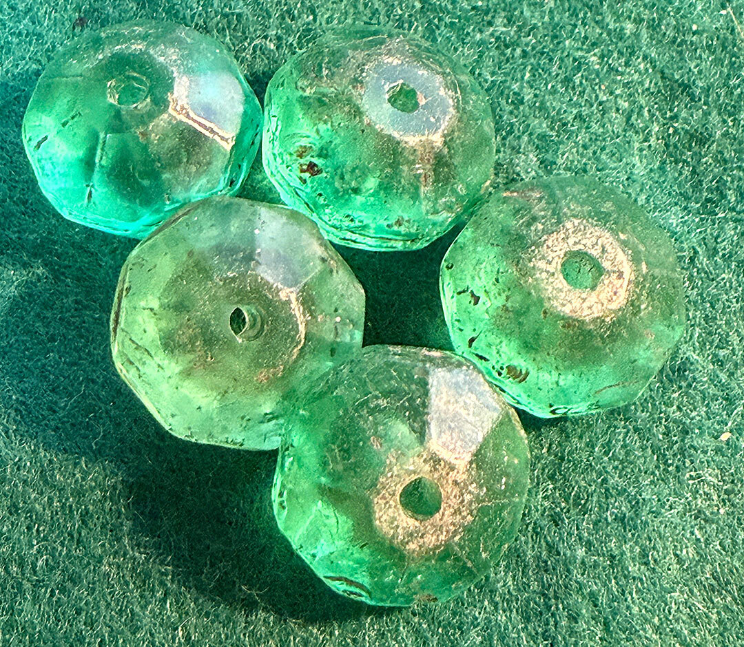 (5) Original Green Faceted Russian Glass Indian Trade Beads Fur Trade Era 1700's