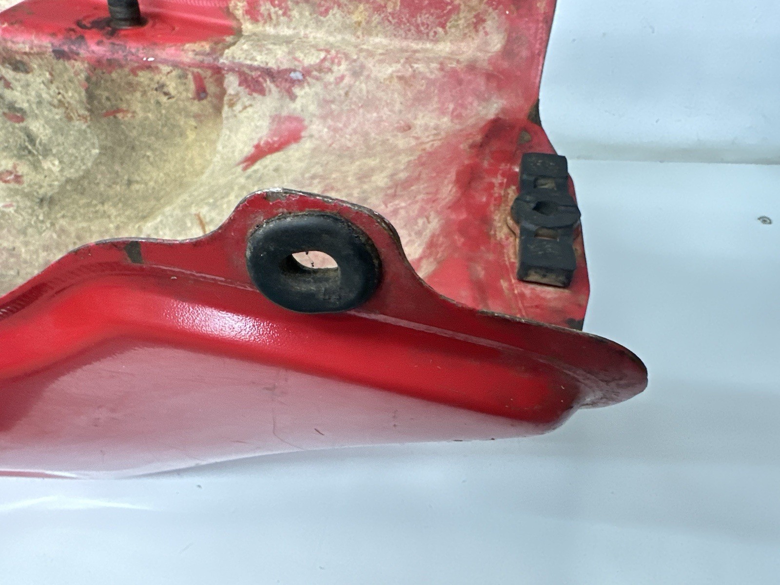 USED OEM 93-00 HONDA TRX300 TRX 300 TRX300FW FOURTRAX RED GAS FUEL TANK