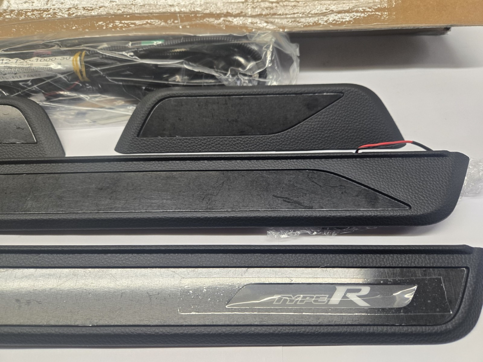 HONDA CIVIC TYPE R OEM HONDA ILLUMINATED DOOR SILL CIVIC TYPE R FL5 ACCESSORIES
