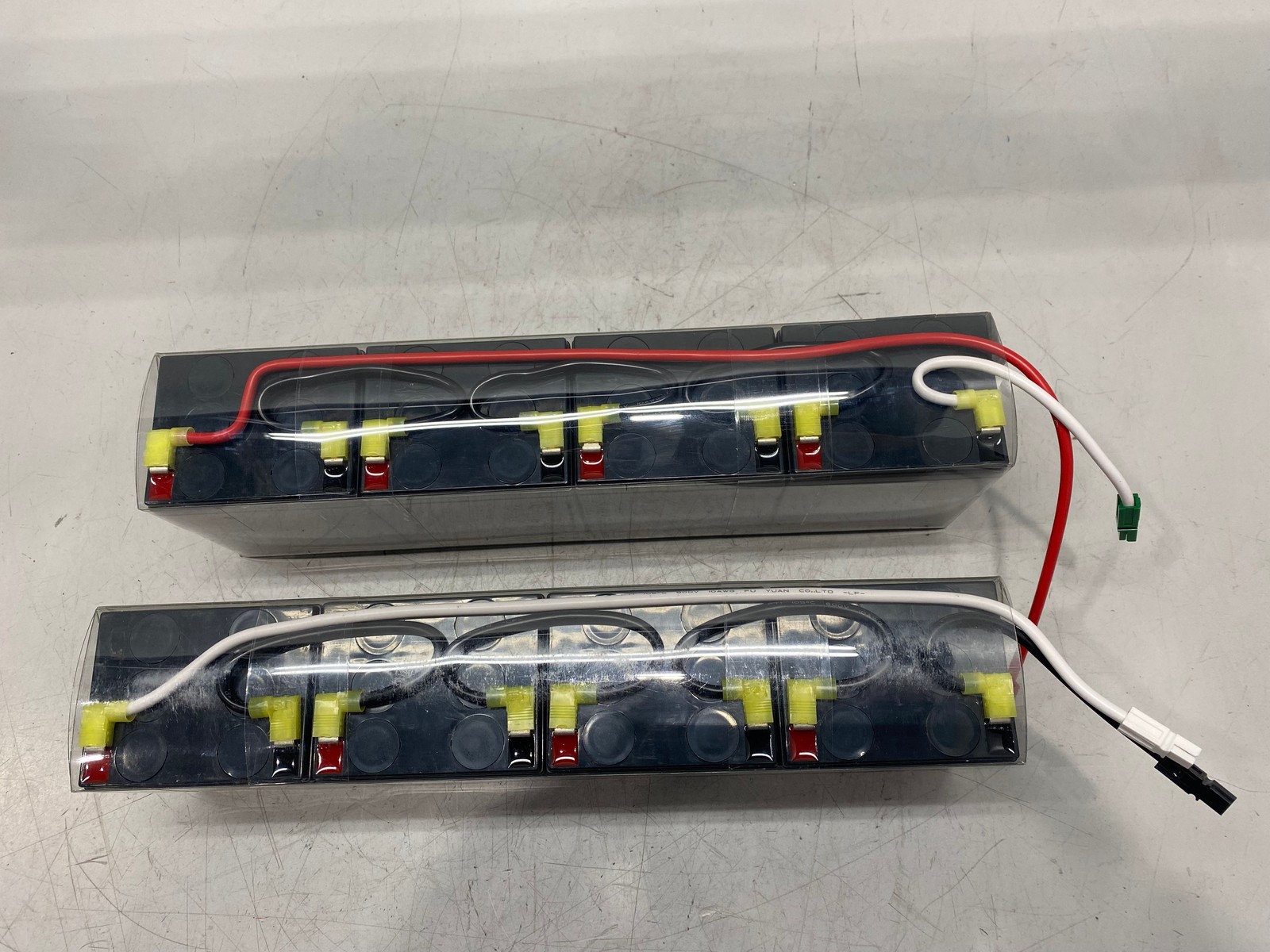 Eaton 8 Tripp Lite Replacement Battery Cartridge Model RBC5-192