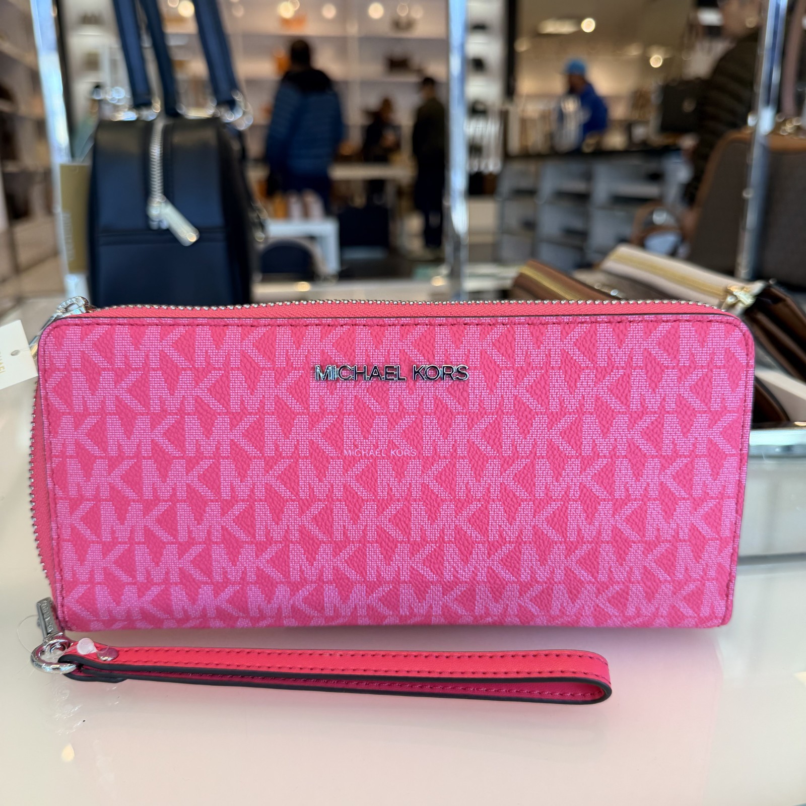 MICHAEL KORS JET SET TRAVEL LG CONTINENTAL WALLET WRISTLET MK LOGO Pink Hibiscus