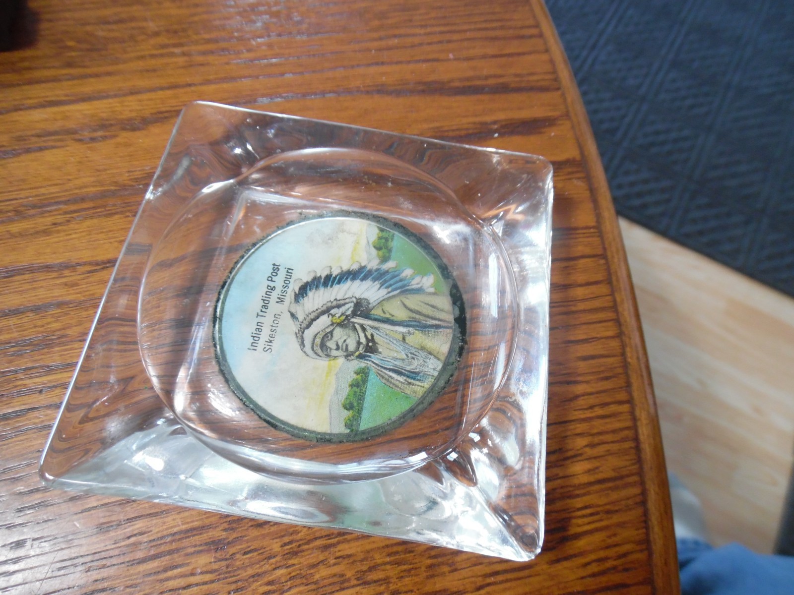 Vintage/Antique SIKESTON, MISSOURI Indian Trading Post Glass Ashtray