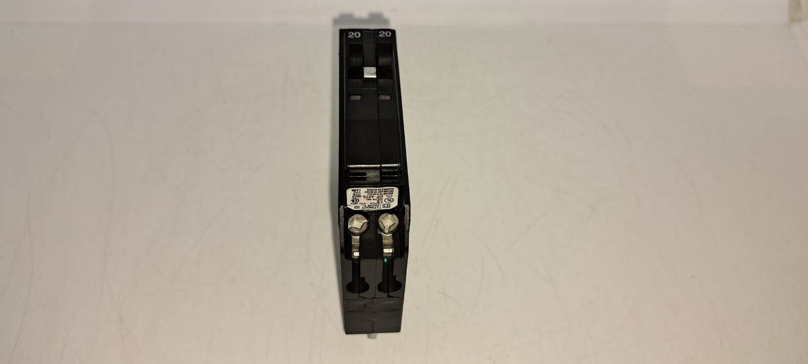 Square D QOT2020 2-20 Amp 120/240V Single Pole Tandem Circuit Breaker QO2020 NEW