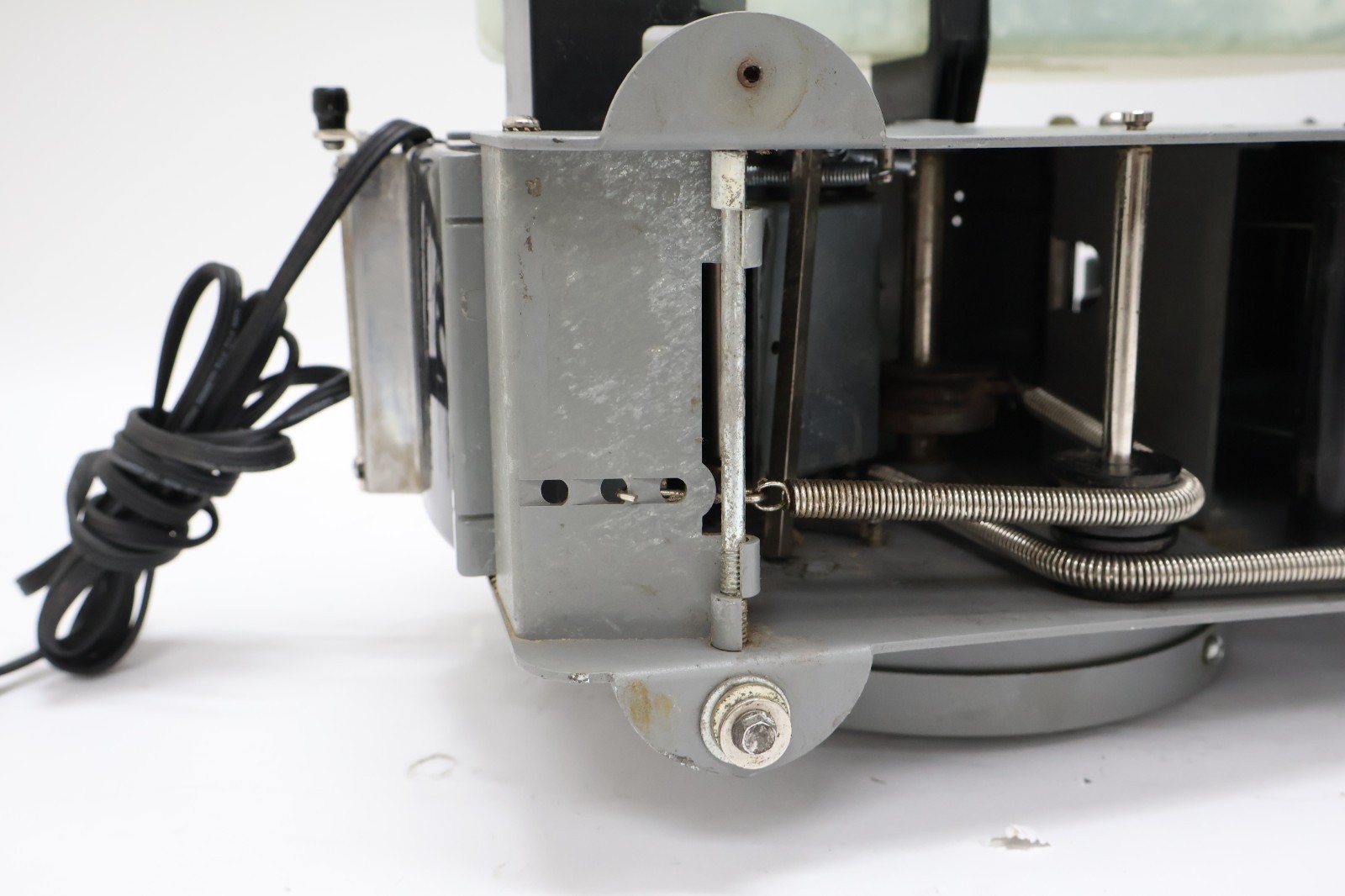 Better Pack 333Plus Manual Kraft Gummed Tape Dispenser Sealing