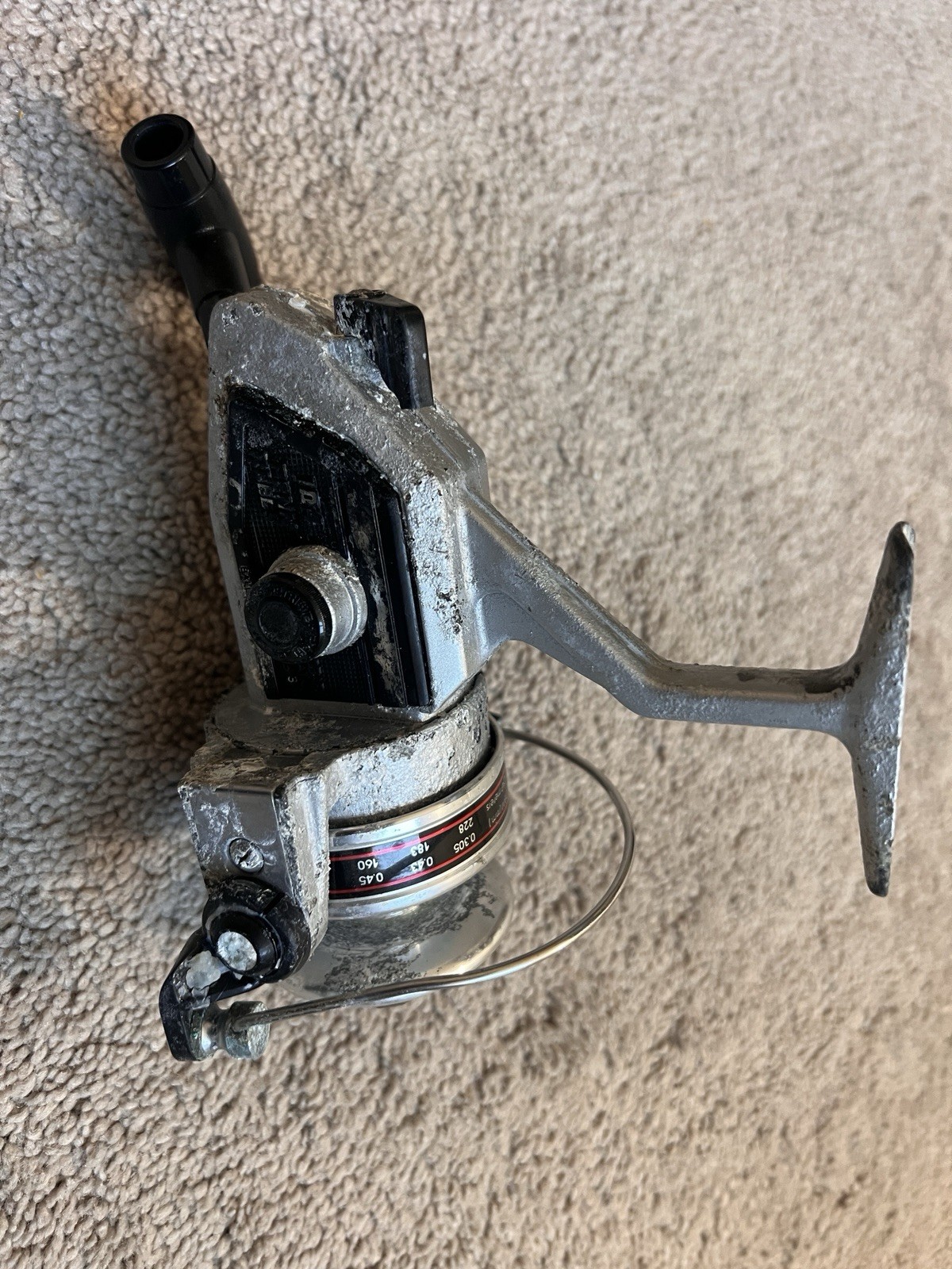 Vintage Penn 104 Spinning Reel FOR PARTS NOT WORKING