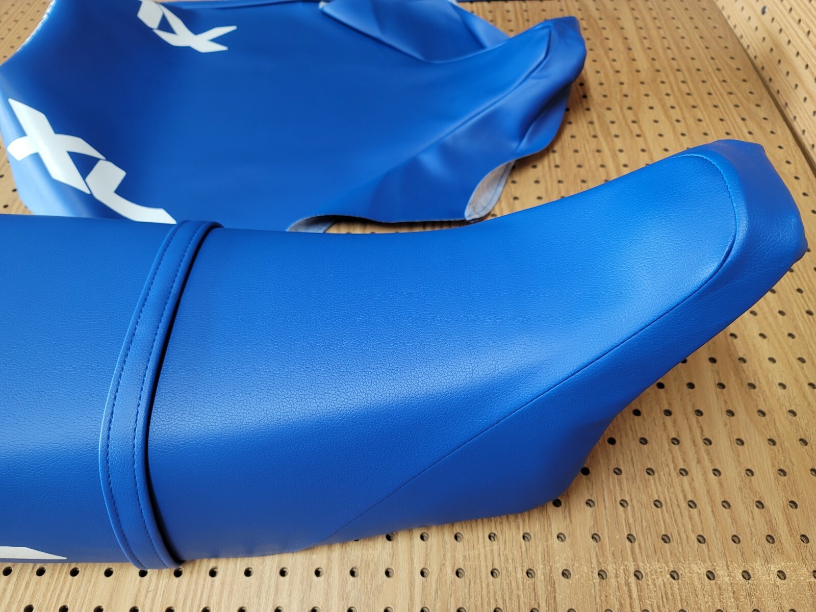 XL350R SEAT COVER FIT HONDA XL350R 1984 TO 1985 MODEL + STRAP (H*-416)