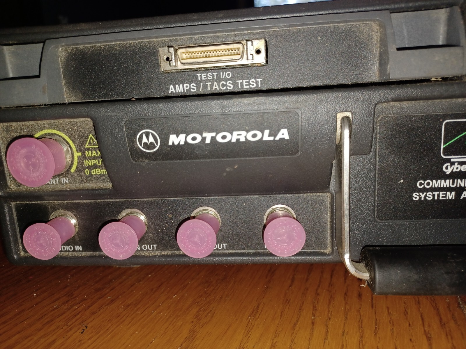 Motorola CyberTest Communications System Analyzer w/AMPS/TACS CBT1103A